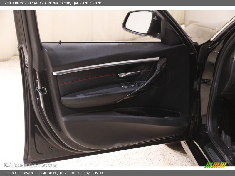 Jet Black / Black 2018 BMW 3 Series 330i xDrive Sedan