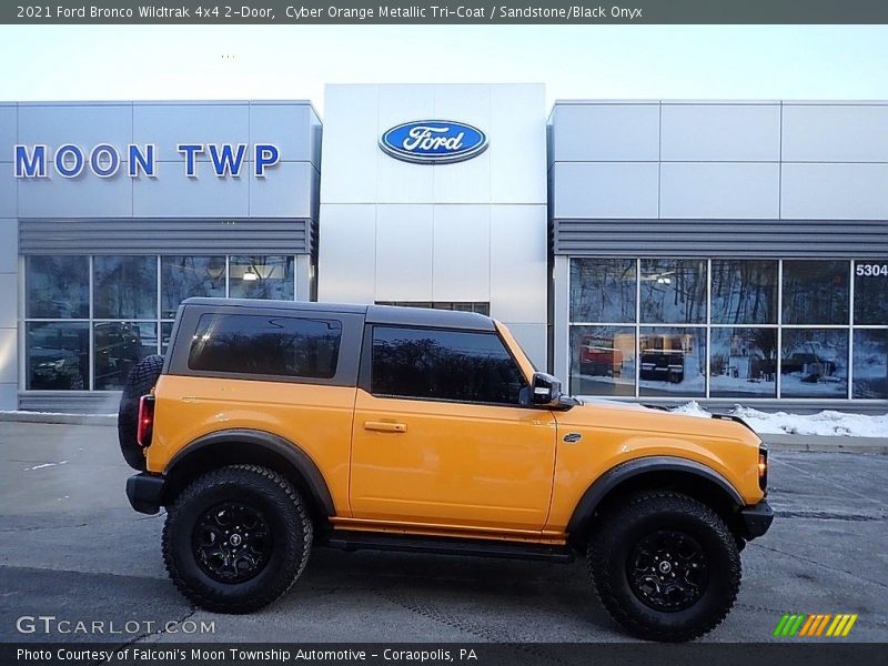 Cyber Orange Metallic Tri-Coat / Sandstone/Black Onyx 2021 Ford Bronco Wildtrak 4x4 2-Door