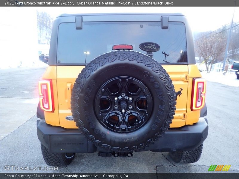 Cyber Orange Metallic Tri-Coat / Sandstone/Black Onyx 2021 Ford Bronco Wildtrak 4x4 2-Door