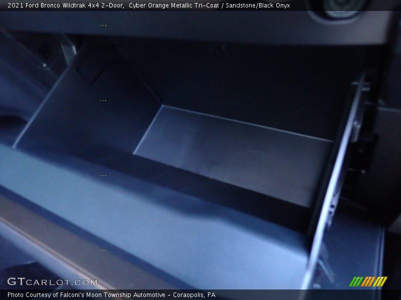 Cyber Orange Metallic Tri-Coat / Sandstone/Black Onyx 2021 Ford Bronco Wildtrak 4x4 2-Door