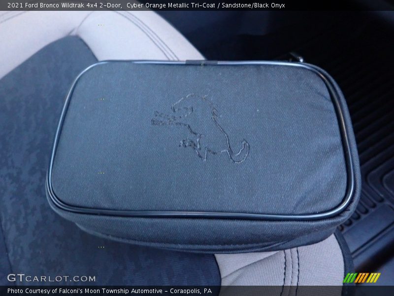 Cyber Orange Metallic Tri-Coat / Sandstone/Black Onyx 2021 Ford Bronco Wildtrak 4x4 2-Door