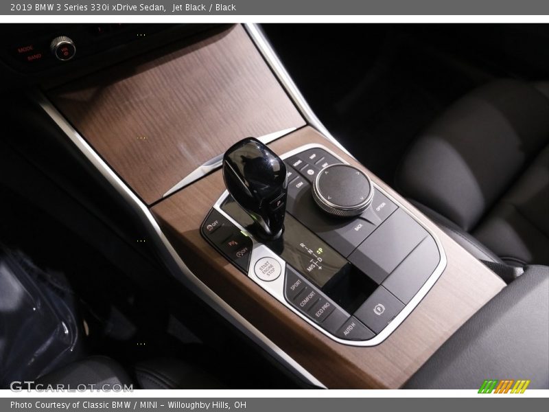 Jet Black / Black 2019 BMW 3 Series 330i xDrive Sedan