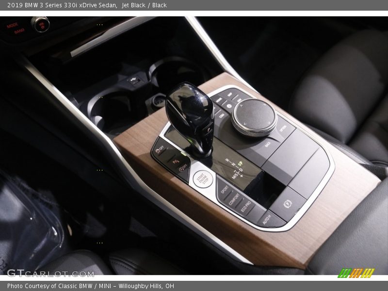 Jet Black / Black 2019 BMW 3 Series 330i xDrive Sedan