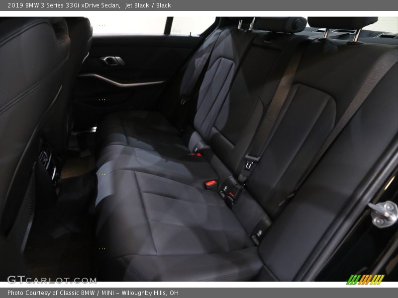 Jet Black / Black 2019 BMW 3 Series 330i xDrive Sedan