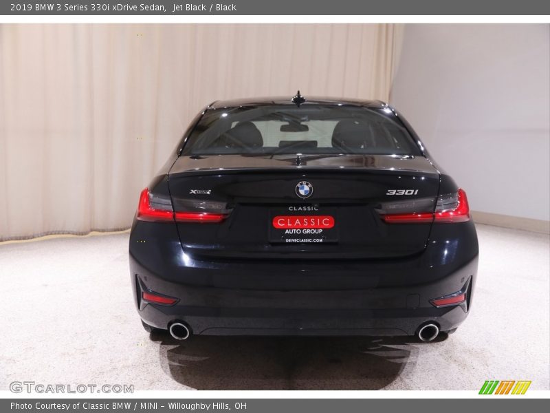 Jet Black / Black 2019 BMW 3 Series 330i xDrive Sedan