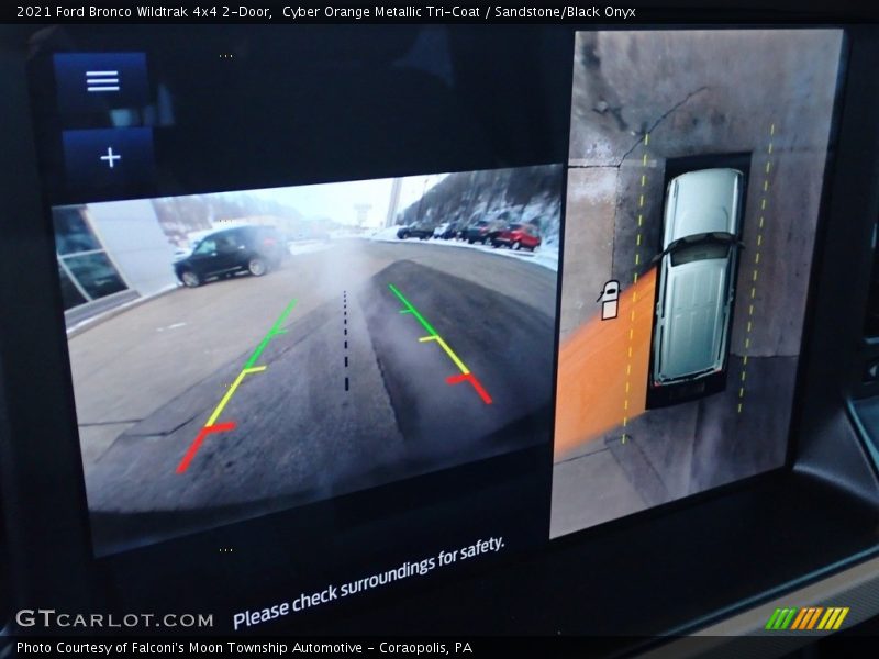 Cyber Orange Metallic Tri-Coat / Sandstone/Black Onyx 2021 Ford Bronco Wildtrak 4x4 2-Door