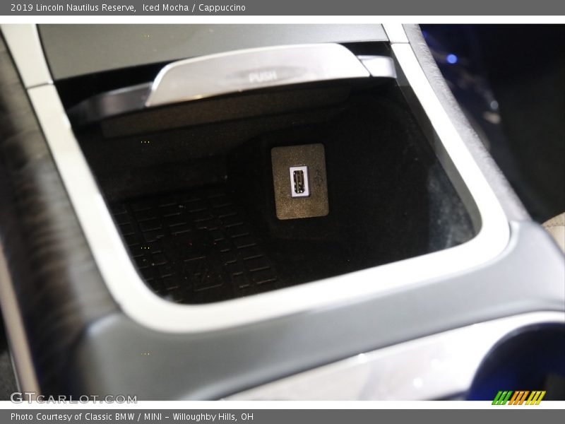 Iced Mocha / Cappuccino 2019 Lincoln Nautilus Reserve