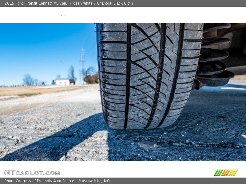 Frozen White / Charcoal Black Cloth 2015 Ford Transit Connect XL Van