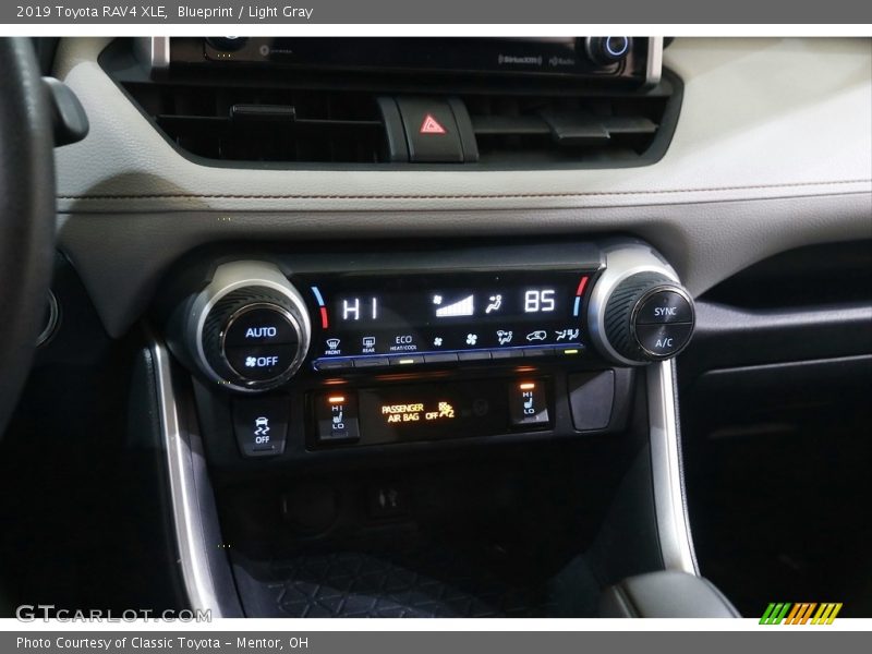 Blueprint / Light Gray 2019 Toyota RAV4 XLE