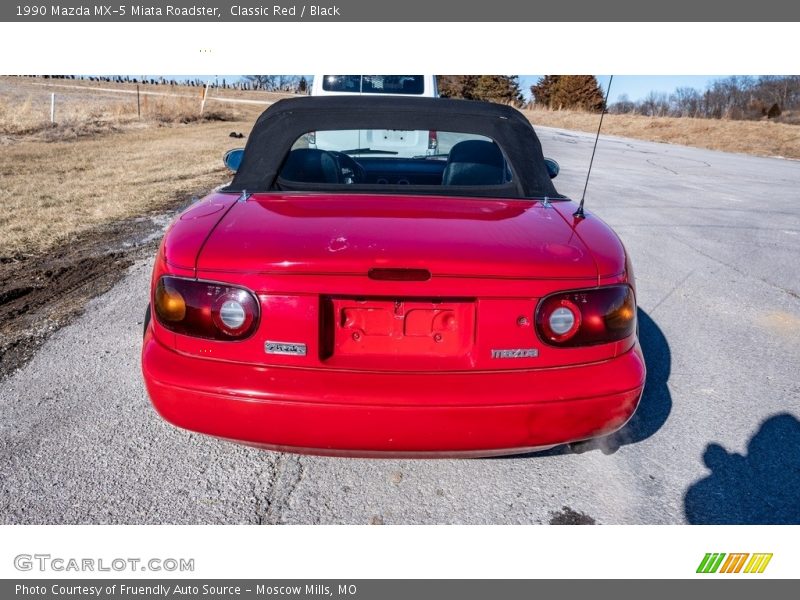 Classic Red / Black 1990 Mazda MX-5 Miata Roadster