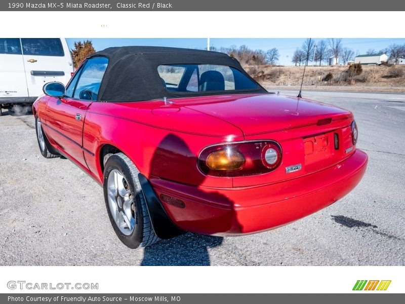 Classic Red / Black 1990 Mazda MX-5 Miata Roadster