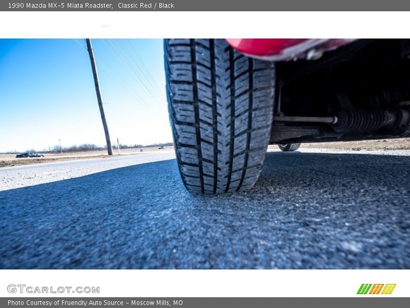 Classic Red / Black 1990 Mazda MX-5 Miata Roadster