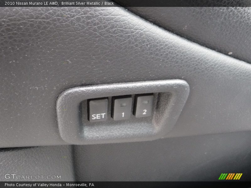 Brilliant Silver Metallic / Black 2010 Nissan Murano LE AWD