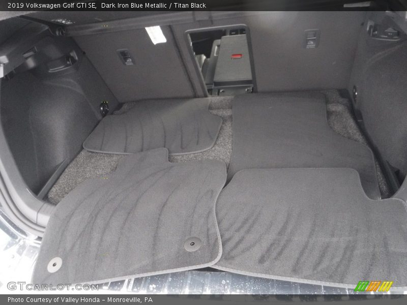 Dark Iron Blue Metallic / Titan Black 2019 Volkswagen Golf GTI SE