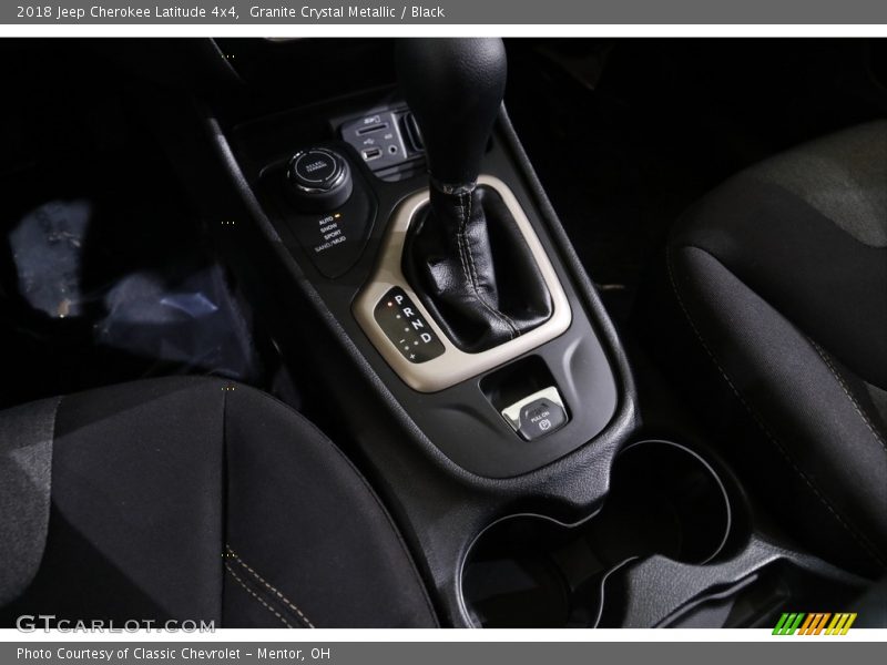 Granite Crystal Metallic / Black 2018 Jeep Cherokee Latitude 4x4