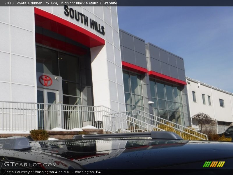 Midnight Black Metallic / Graphite 2018 Toyota 4Runner SR5 4x4