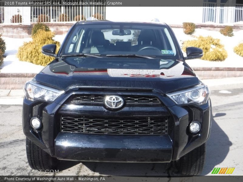 Midnight Black Metallic / Graphite 2018 Toyota 4Runner SR5 4x4