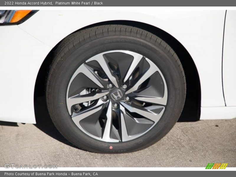 Platinum White Pearl / Black 2022 Honda Accord Hybrid