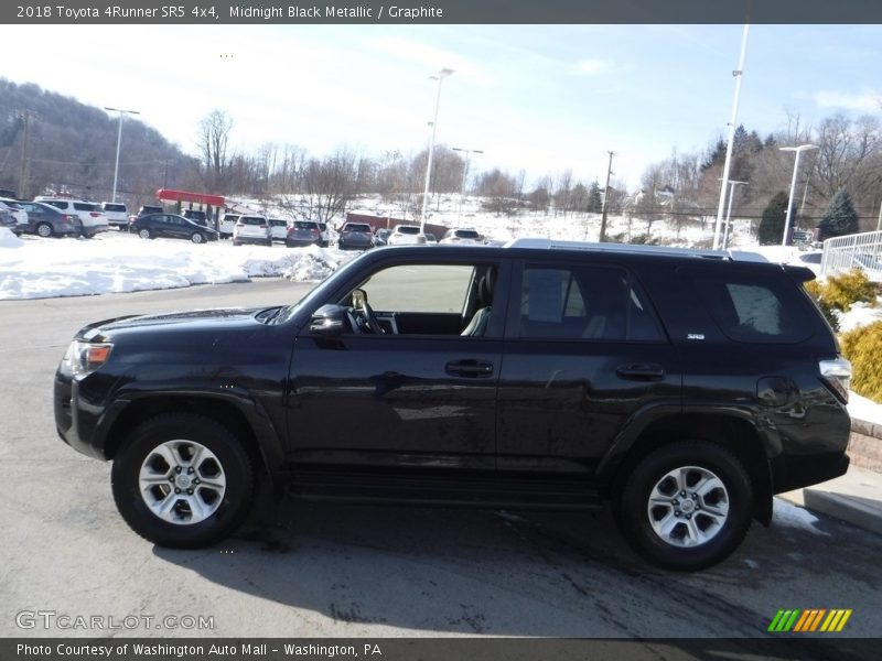 Midnight Black Metallic / Graphite 2018 Toyota 4Runner SR5 4x4