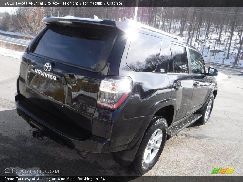 Midnight Black Metallic / Graphite 2018 Toyota 4Runner SR5 4x4