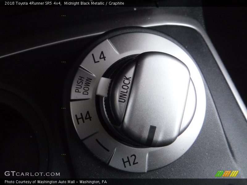 Midnight Black Metallic / Graphite 2018 Toyota 4Runner SR5 4x4