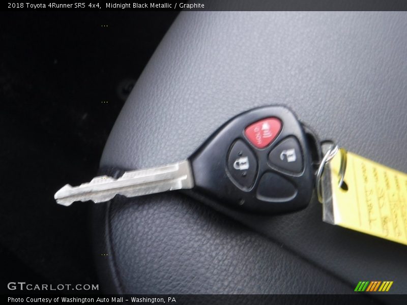 Midnight Black Metallic / Graphite 2018 Toyota 4Runner SR5 4x4