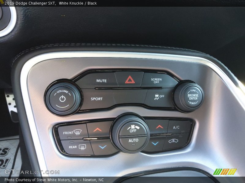White Knuckle / Black 2019 Dodge Challenger SXT