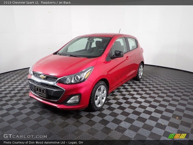 Front 3/4 View of 2019 Spark LS