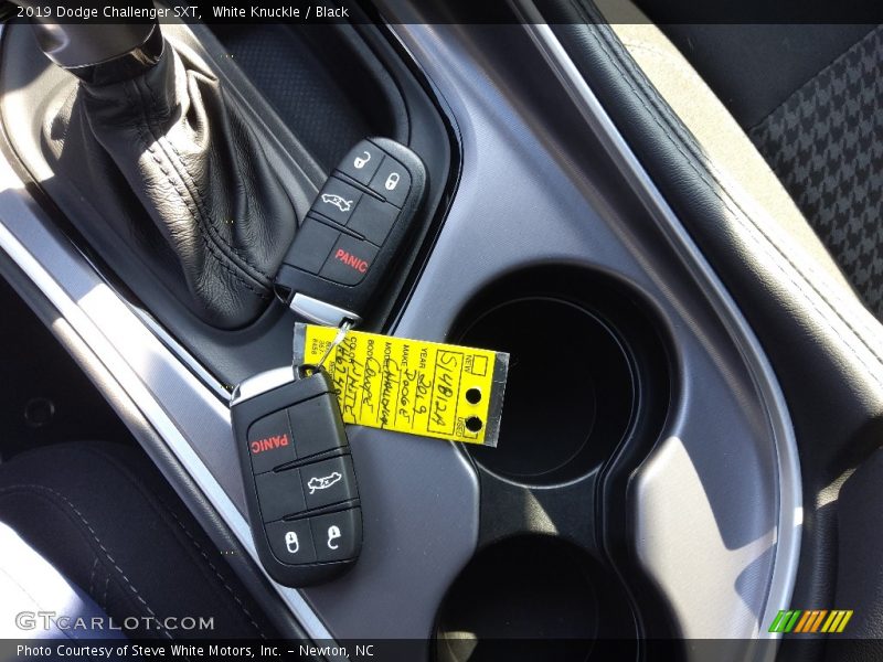 White Knuckle / Black 2019 Dodge Challenger SXT