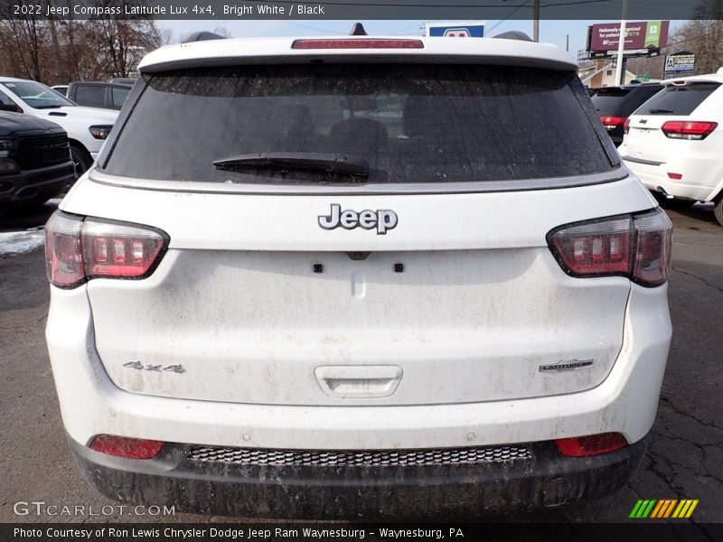 Bright White / Black 2022 Jeep Compass Latitude Lux 4x4