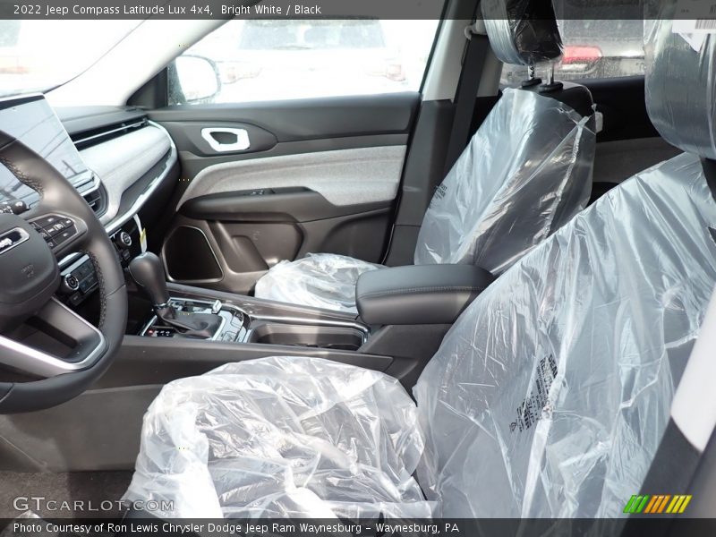 Bright White / Black 2022 Jeep Compass Latitude Lux 4x4