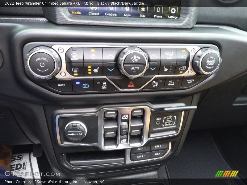 Controls of 2022 Wrangler Unlimited Sahara 4XE Hybrid