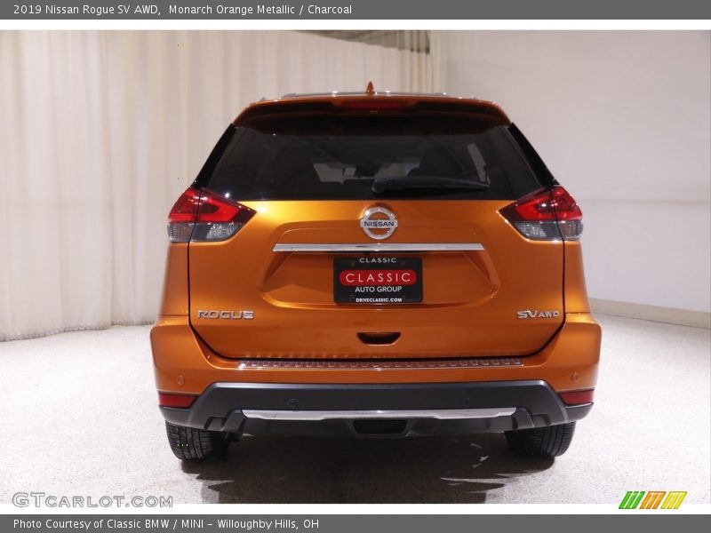 Monarch Orange Metallic / Charcoal 2019 Nissan Rogue SV AWD