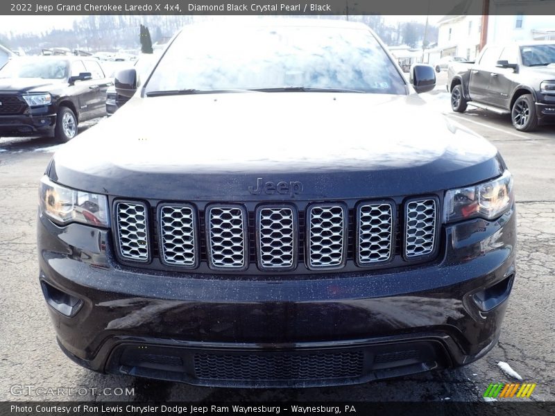 Diamond Black Crystal Pearl / Black 2022 Jeep Grand Cherokee Laredo X 4x4