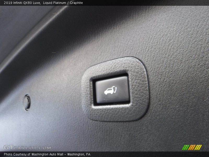 Liquid Platinum / Graphite 2019 Infiniti QX80 Luxe