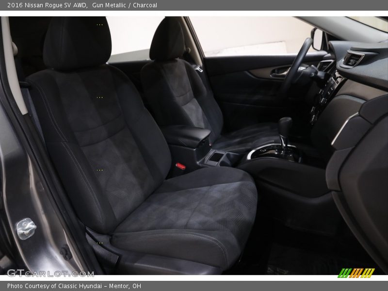 Gun Metallic / Charcoal 2016 Nissan Rogue SV AWD