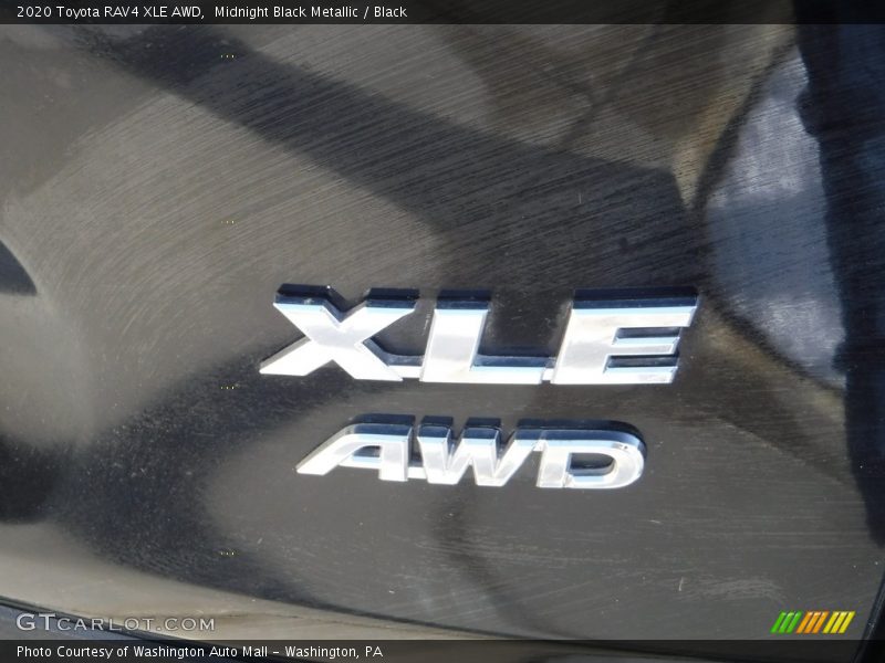 Midnight Black Metallic / Black 2020 Toyota RAV4 XLE AWD