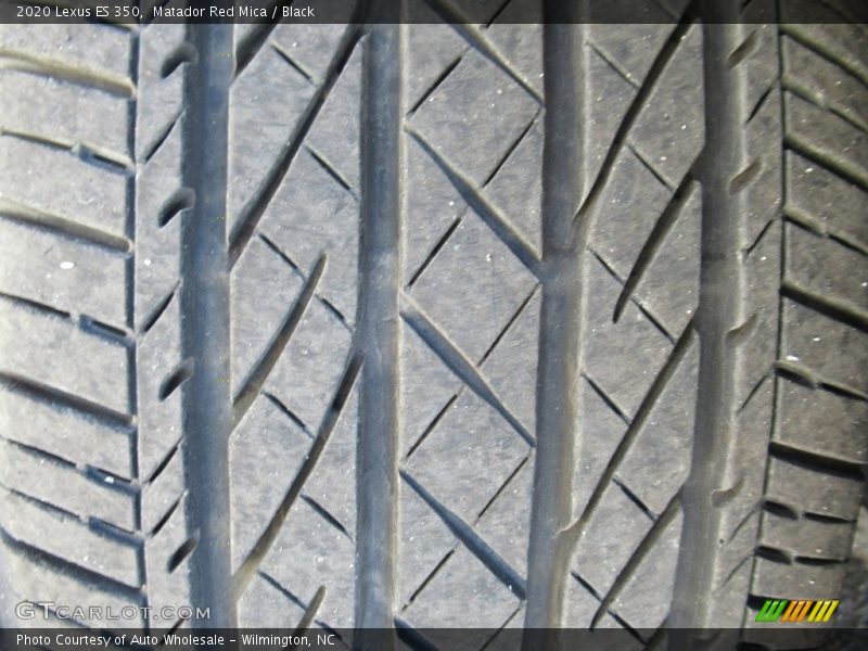 Matador Red Mica / Black 2020 Lexus ES 350