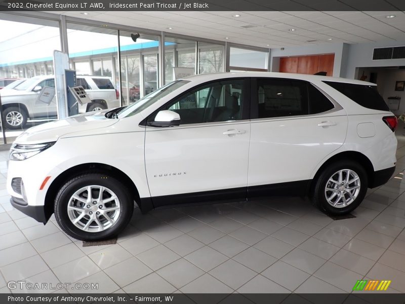 Iridescent Pearl Tricoat / Jet Black 2022 Chevrolet Equinox LT AWD