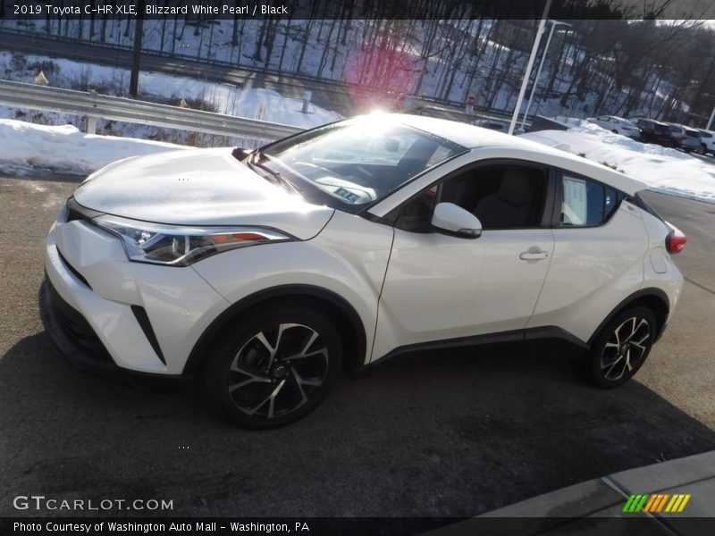 Blizzard White Pearl / Black 2019 Toyota C-HR XLE