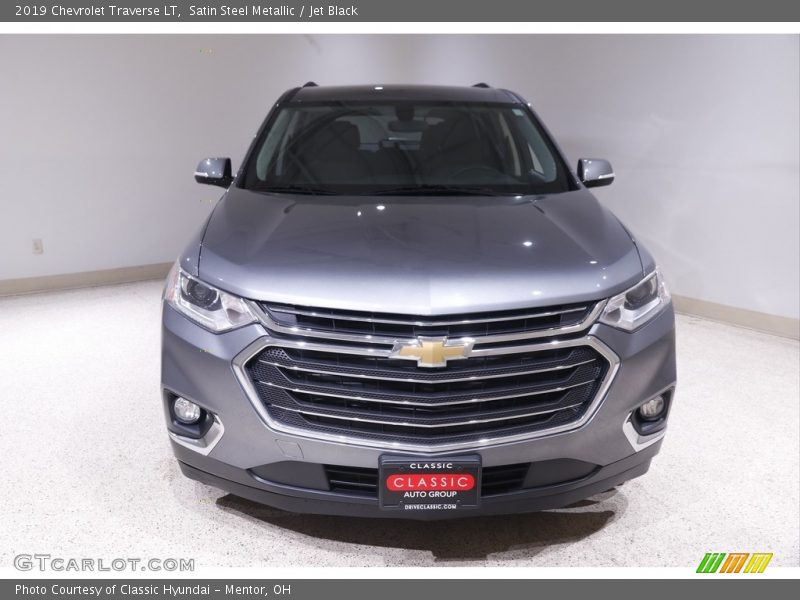 Satin Steel Metallic / Jet Black 2019 Chevrolet Traverse LT
