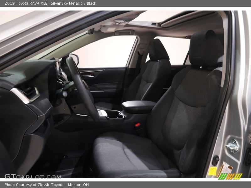 Silver Sky Metallic / Black 2019 Toyota RAV4 XLE