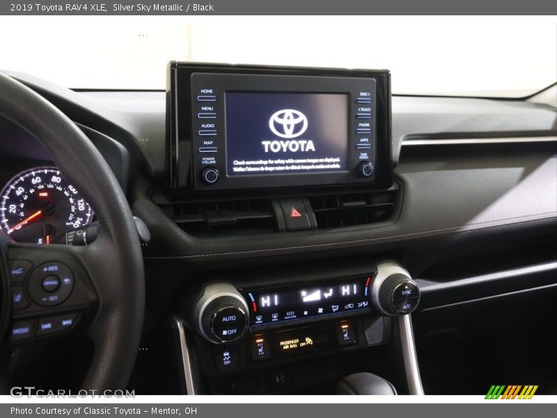 Silver Sky Metallic / Black 2019 Toyota RAV4 XLE