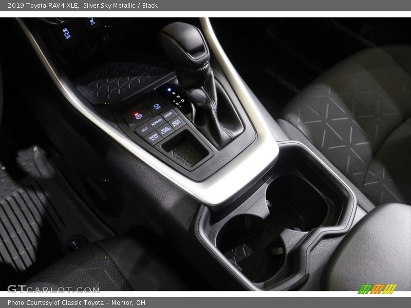 Silver Sky Metallic / Black 2019 Toyota RAV4 XLE