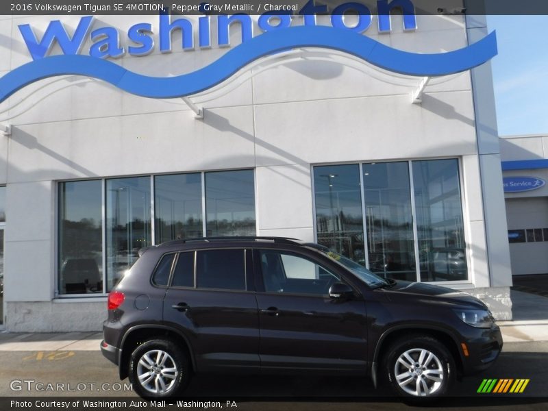 Pepper Gray Metallic / Charcoal 2016 Volkswagen Tiguan SE 4MOTION