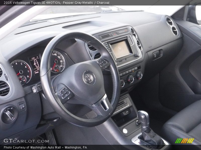 Dashboard of 2016 Tiguan SE 4MOTION