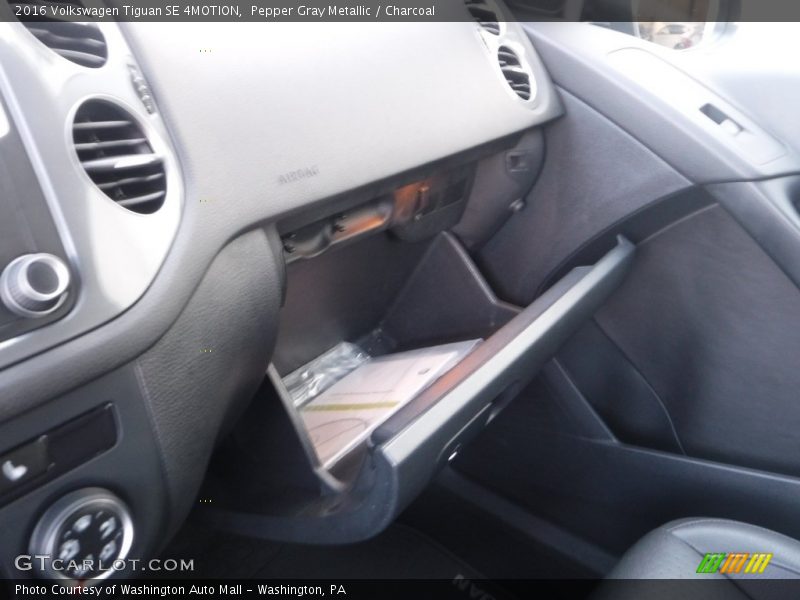 Pepper Gray Metallic / Charcoal 2016 Volkswagen Tiguan SE 4MOTION