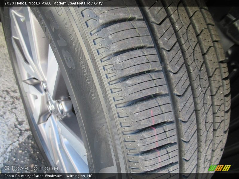 Modern Steel Metallic / Gray 2020 Honda Pilot EX AWD