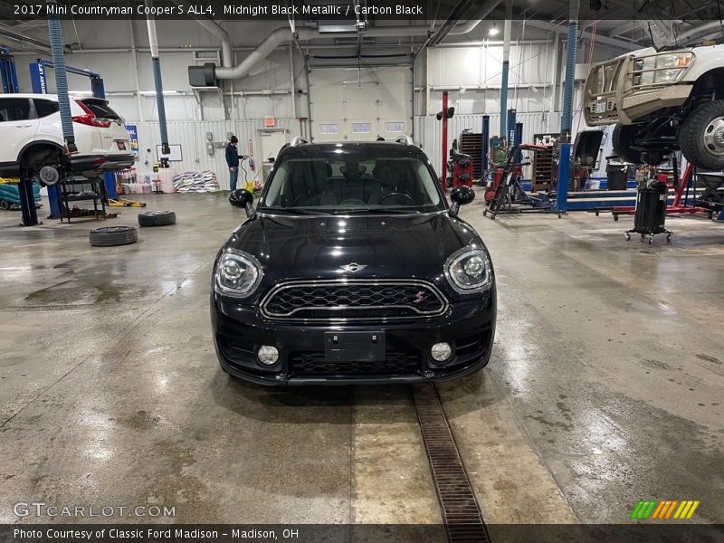 Midnight Black Metallic / Carbon Black 2017 Mini Countryman Cooper S ALL4