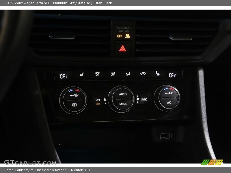 Platinum Gray Metallic / Titan Black 2019 Volkswagen Jetta SEL